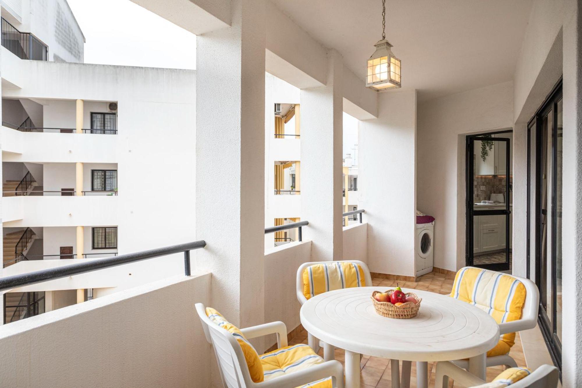 Centralgarve - Great, Bright 2-Bedroom Flat In The Center Of Vilamoura -Topazio Kültér fotó